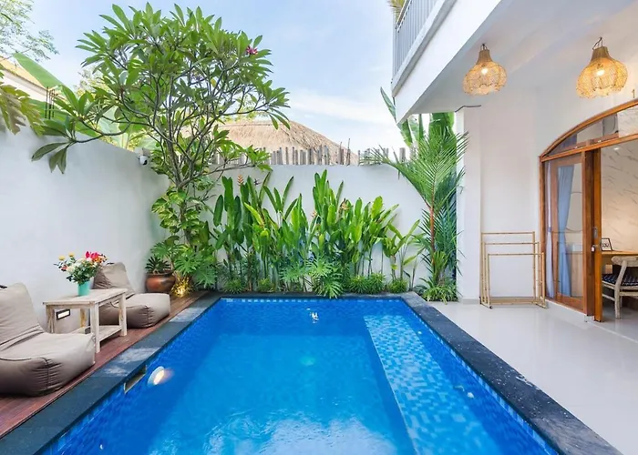 Prime Location - Agatha 3 Bedroom Private Pool Ferienhaus Canggu