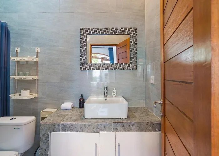 Prime Location - Agatha 3 Bedroom Private Pool Ferienhaus *