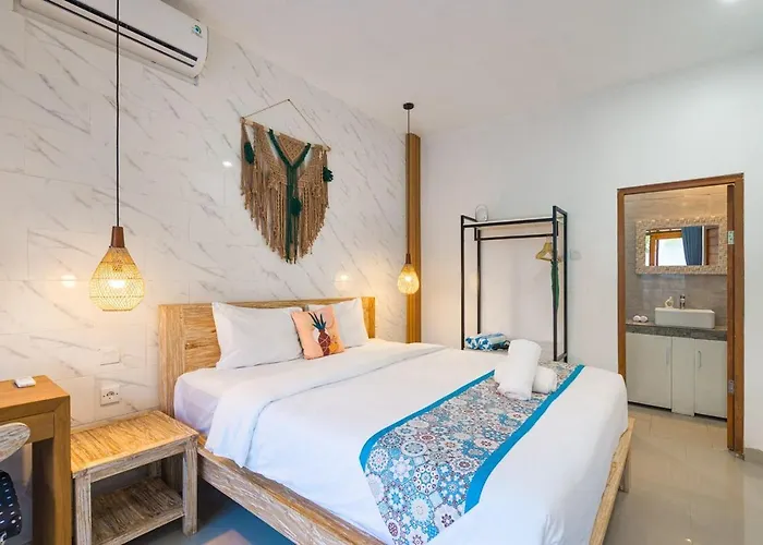 Prime Location - Agatha 3 Bedroom Private Pool Ferienhaus *